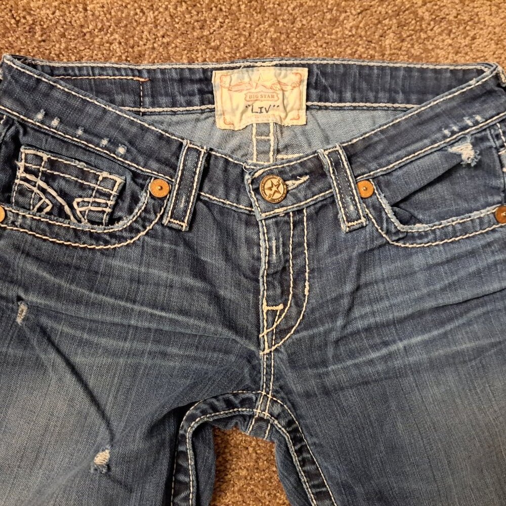 Big Star "LIV" Distressed Embroidered Pocket Denim Jean Capris, size 28 - Picture 2 of 13
